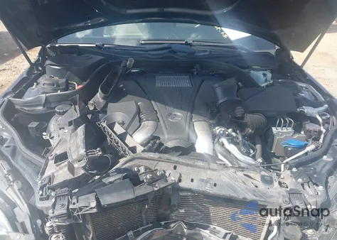 2014 Mercedes-Benz E 550 4Matic z USA, uszkodzony, nr VIN WDDHF9BB9EA940471